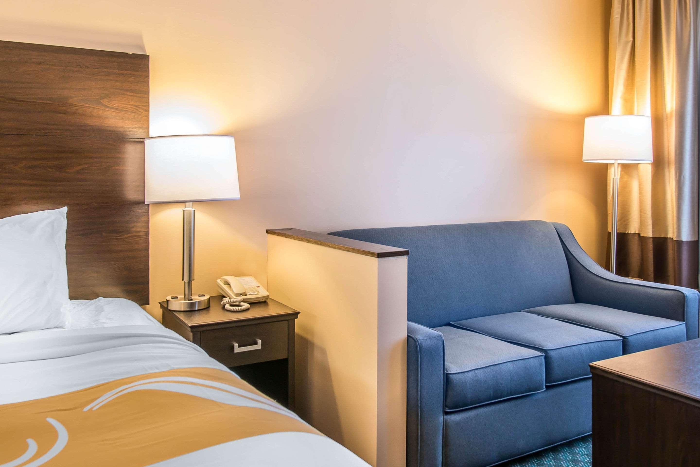 Quality Inn & Suites Хоутон Экстерьер фото