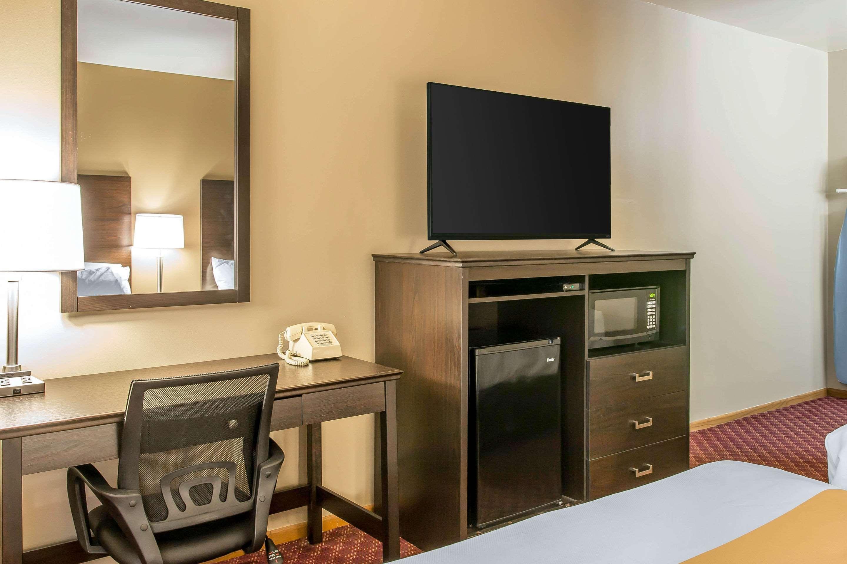 Quality Inn & Suites Хоутон Экстерьер фото