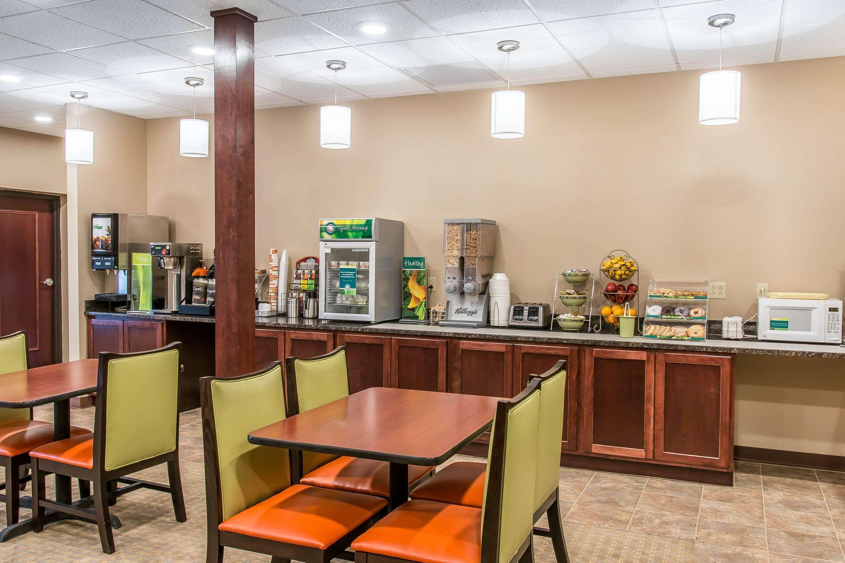 Quality Inn & Suites Хоутон Экстерьер фото