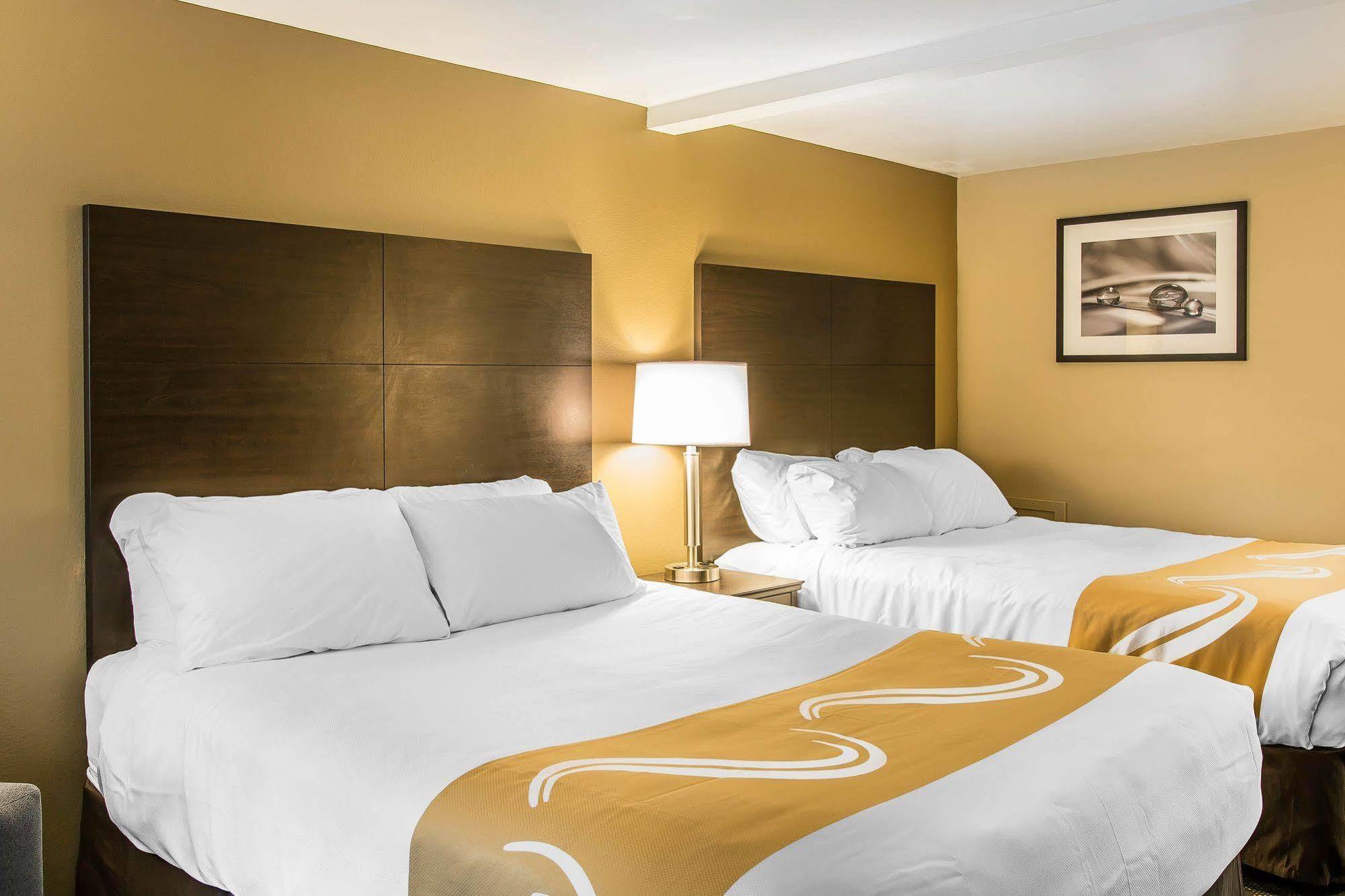 Quality Inn & Suites Хоутон Экстерьер фото